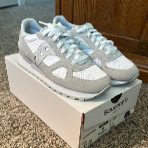 Saucony Classic White and Gray Shadow Original  Sneakers - Picture 1 of 8